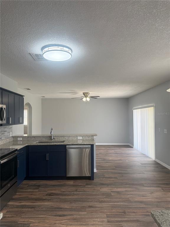 Building Photo - 401 Mallard Way