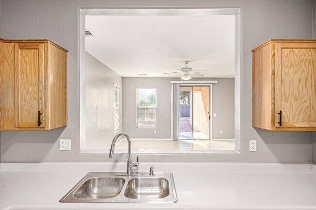 Building Photo - 4511 W T Ryan Ln