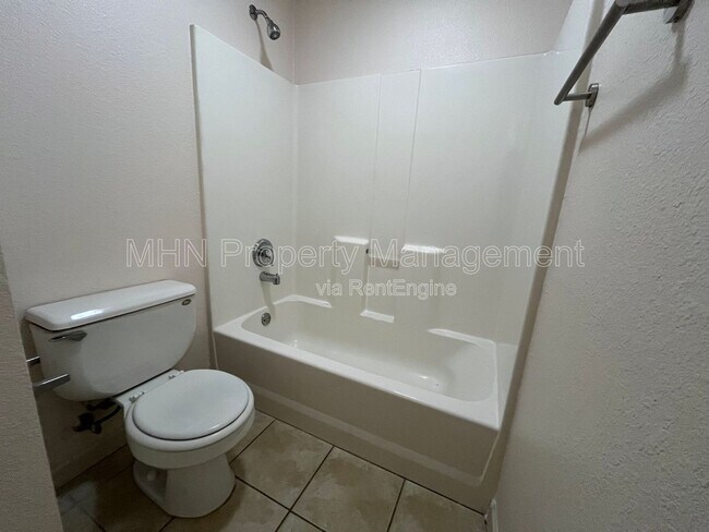 Building Photo - 14542 Clovelly Wood