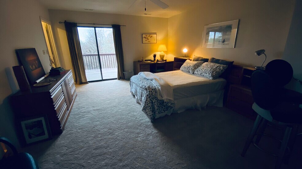 Building Photo - 60 Park Ave