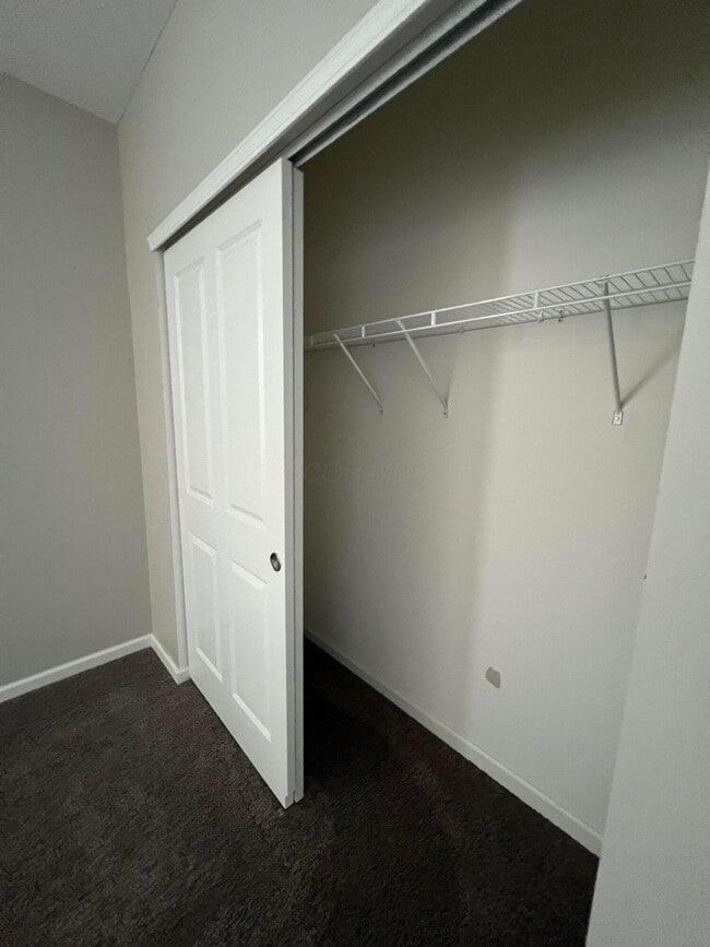 Building Photo - 3203 Rossmore Cir