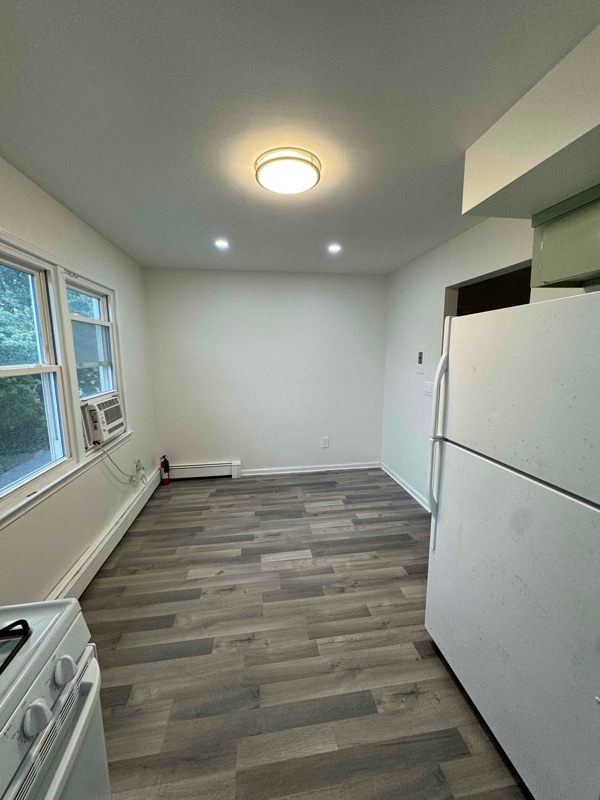 Building Photo - 119 Melrose Ave