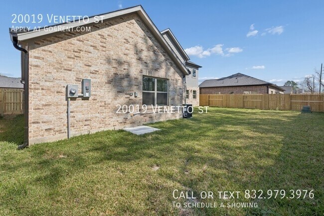 Building Photo - 20019 Venetto St