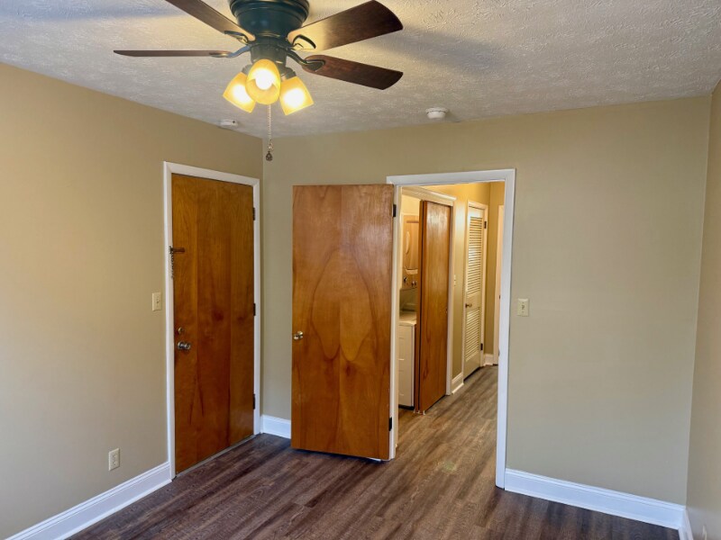 Building Photo - 2203 Adams Ave