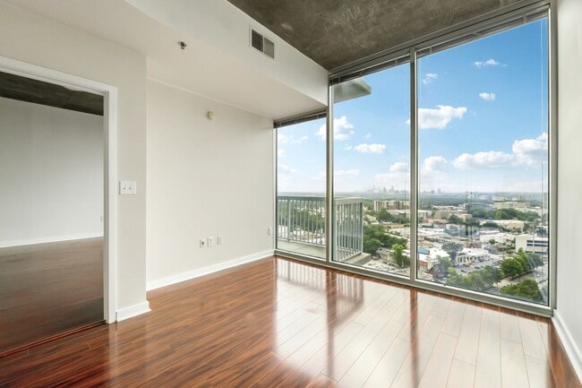 Building Photo - High-rise Luxury 1 Bedroom Buckhead Condo, Skyline Views of Atlanta!