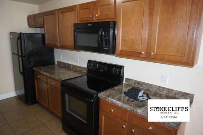 Building Photo - 310 Rylee Cir