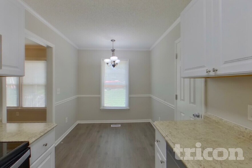 Building Photo - 216 Netherland Dr