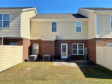 Building Photo - 1248 Braybrooke Pl