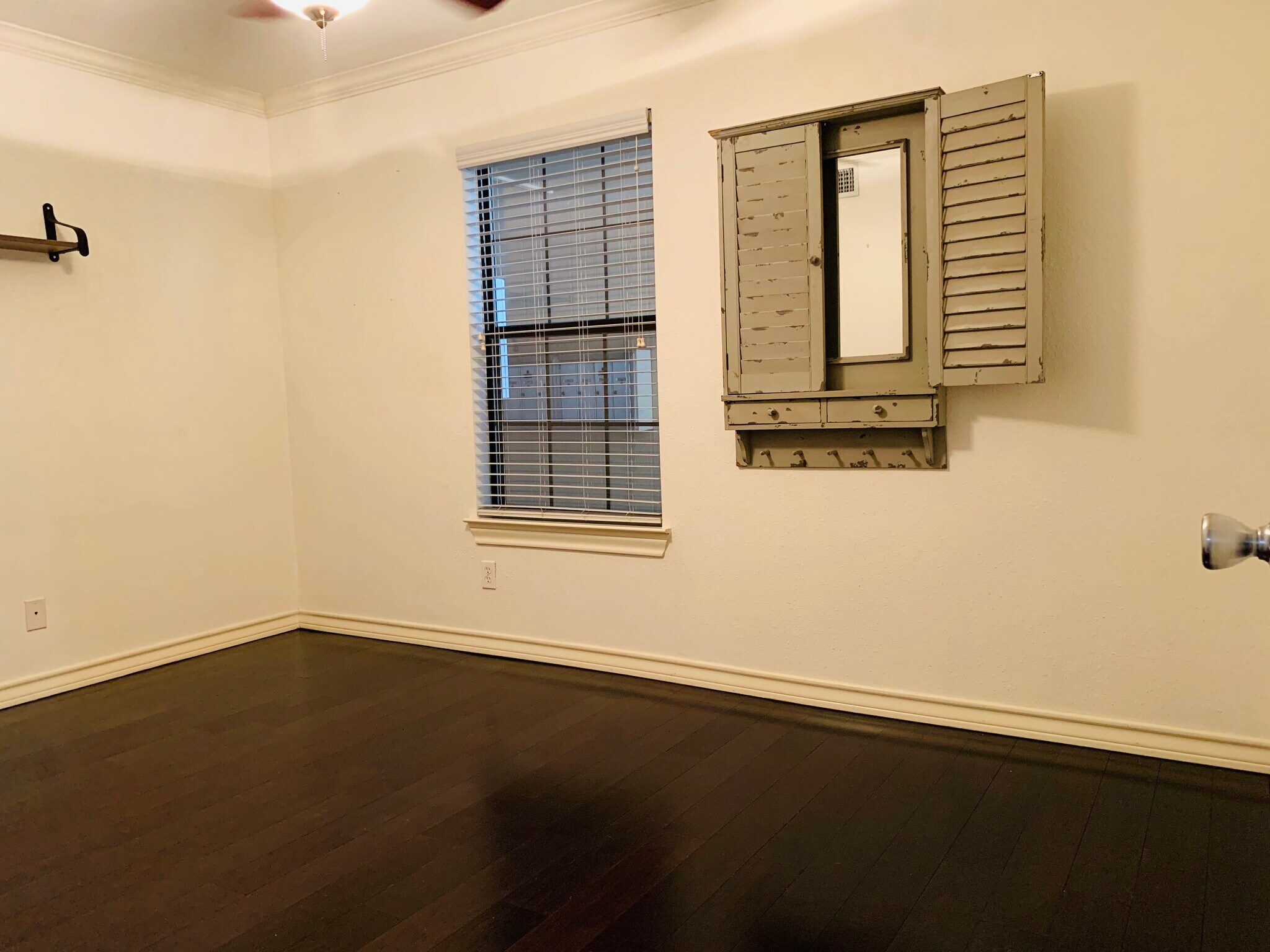 Bedroom has window and a walk in closet! 1x1 Condo in Hyde Park. 407 E 45th St. Austin. 78751 - 407 E 45th St #116