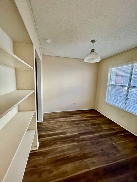 Building Photo - 600 Bagby Ave