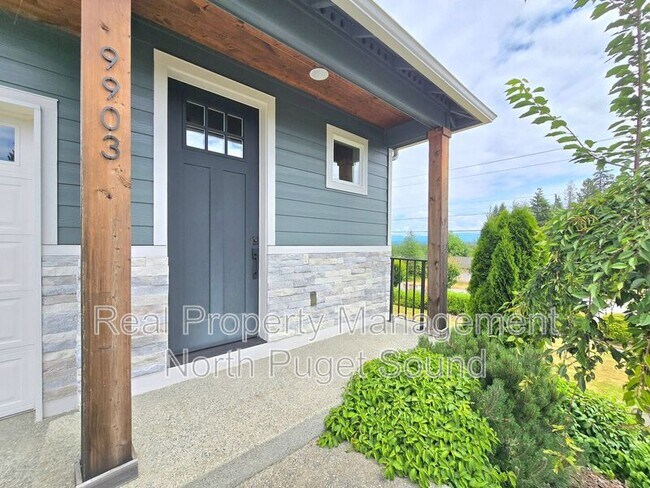 Building Photo - 9903 16th Pl SE