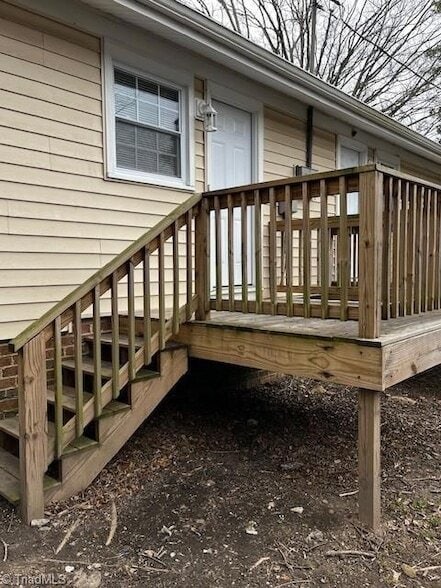 Building Photo - 435 Ross St