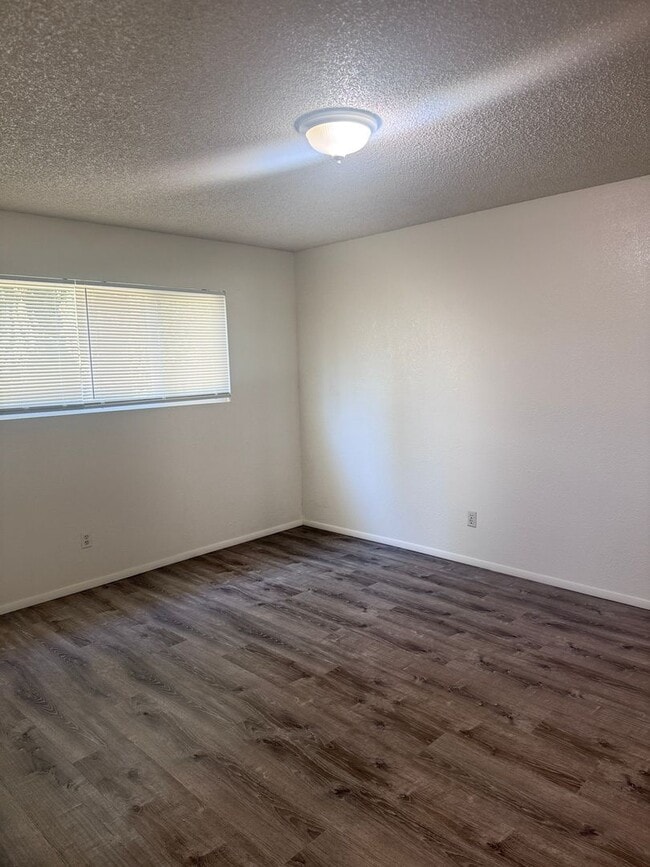 Building Photo - Must be 55 years of age or older to rent