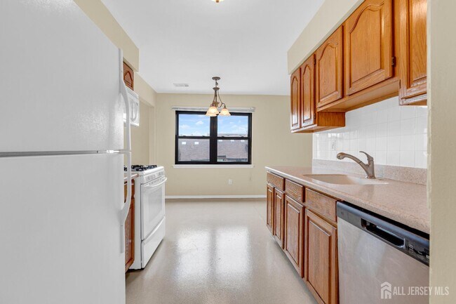 Building Photo - 101 Beverly Hl Ter