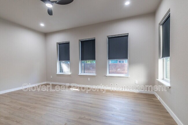 Building Photo - 414 Montana St