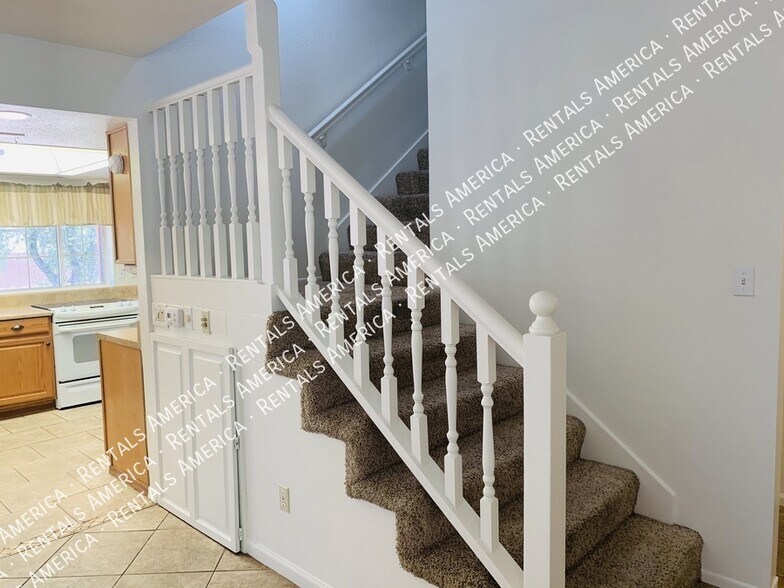 Building Photo - 2723 S Estrella Cir