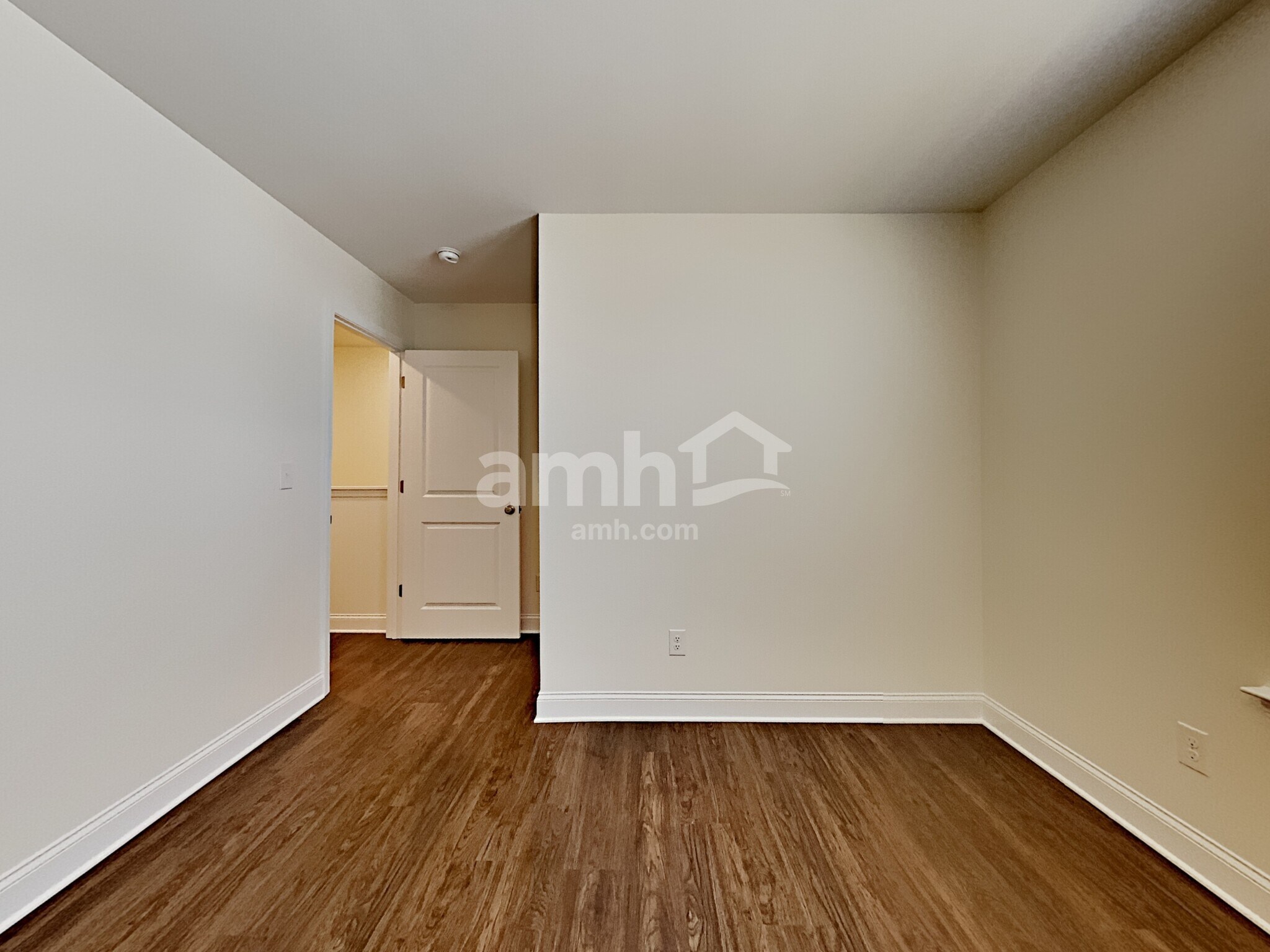 Building Photo - 130 Hamilton Park Dr
