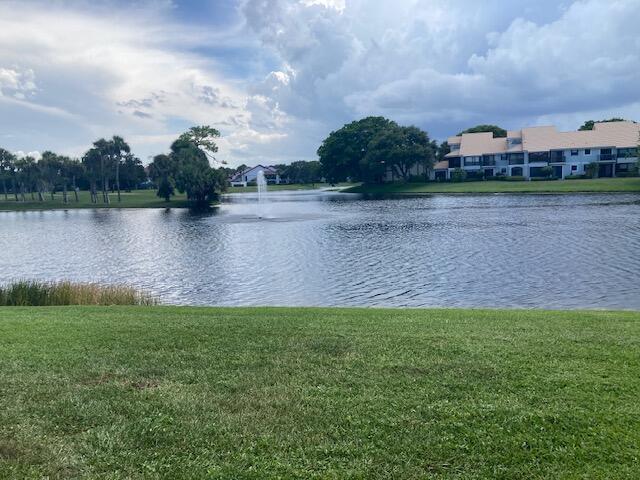 Building Photo - 16913 Waterbend Dr