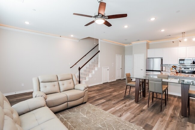 Floorplan - The Residences at Rayzor Ranch