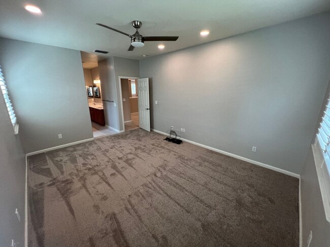 Building Photo - Three Bedroom Two Bath Stanford Ranch Home