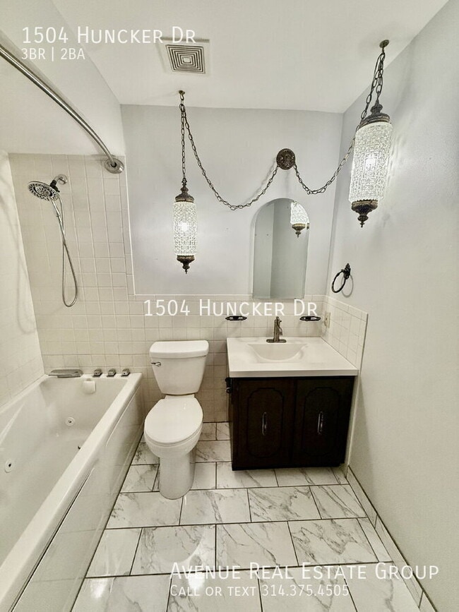 Building Photo - 1504 Huncker Dr