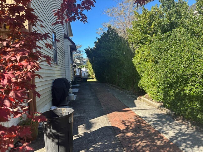 Building Photo - 51 Malone Ave