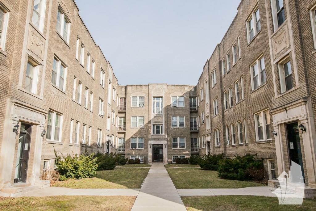 Building Photo - 1932 W Winona St
