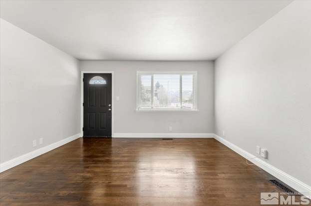Building Photo - 990 Akard Dr