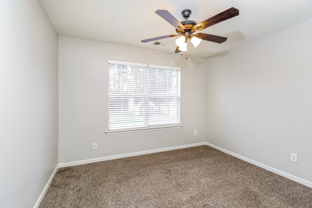 Building Photo - 13424 Michael Lynn Rd