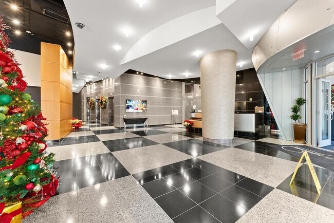 Building Photo - 3338 Peachtree Rd NE