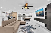 Building Photo - 923 NW 110th St