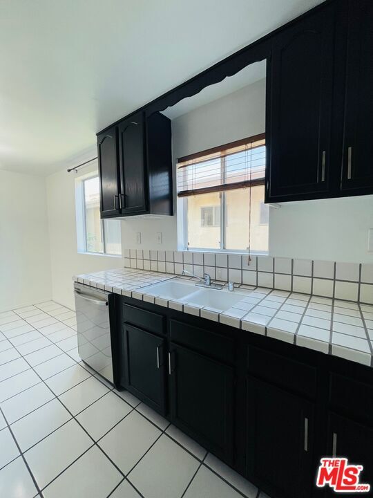 Building Photo - 5029 Klump Ave