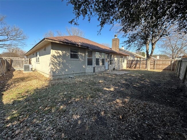 Building Photo - 516 Jefferson Ln