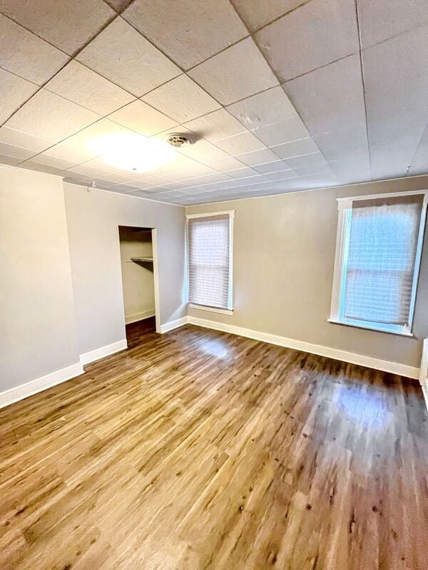 Building Photo - 116 E Great Lakes St