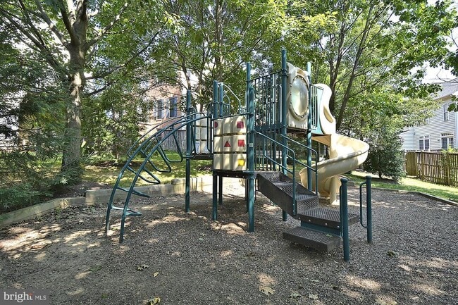 Building Photo - 350 Tannery Dr