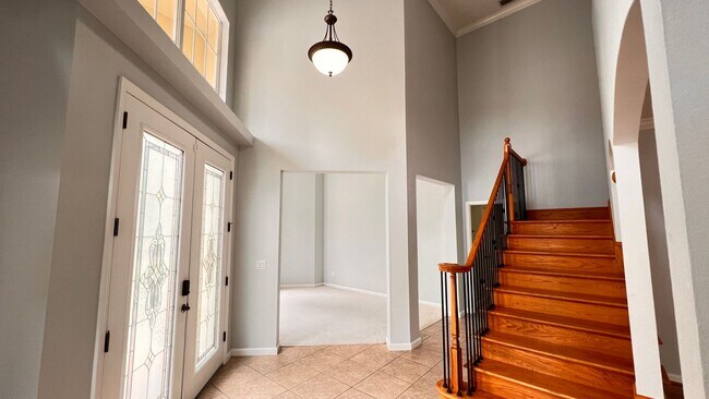 Building Photo - Available NOW! Stunning 4-Bedroom Home in ...