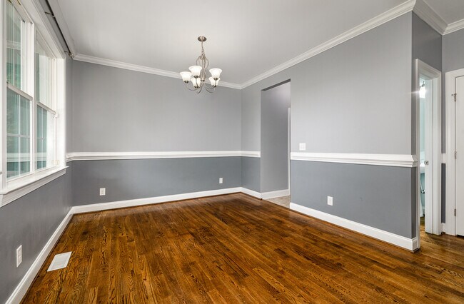 Building Photo - 201 Phillips Ridge Ln