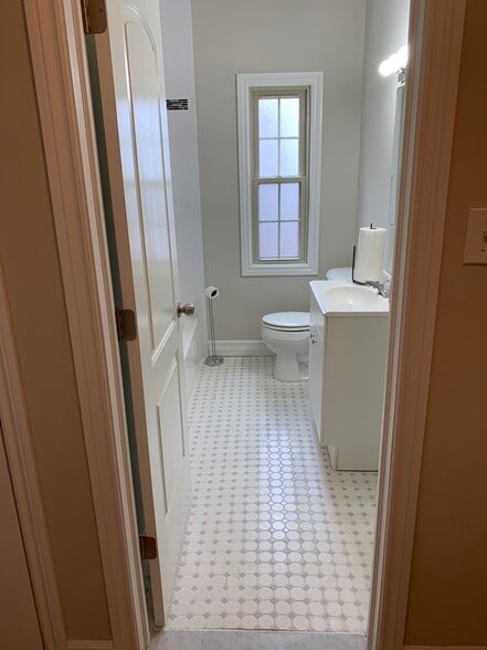 Bathroom - 6012 Whittier