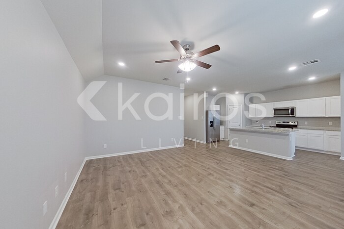 Building Photo - 116 SANTIAGO COURT