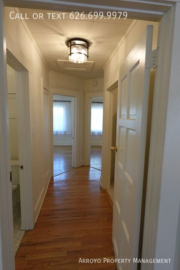 Building Photo - 6307 Aldama St