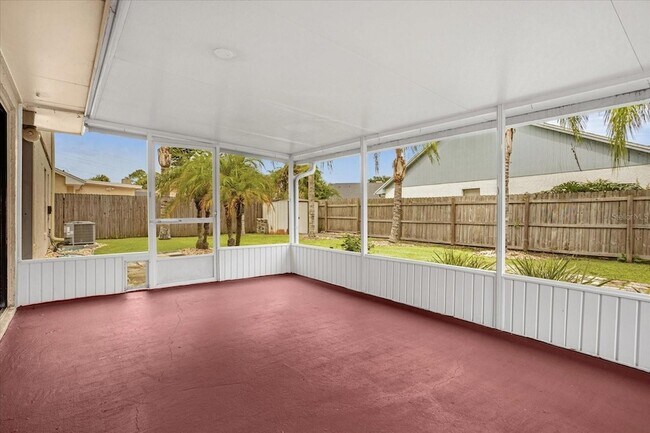 Building Photo - 601 Tomlinson Terrace