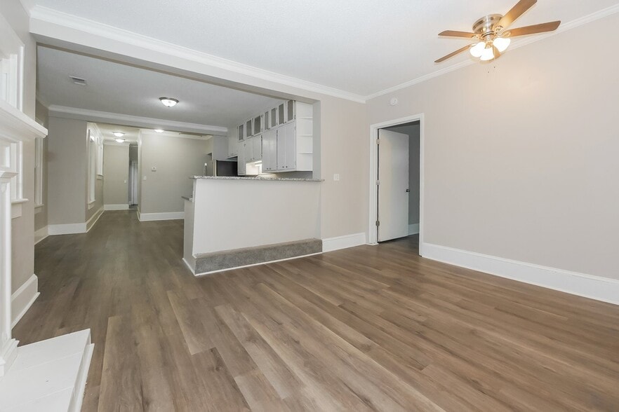 Building Photo - 980 North Ave