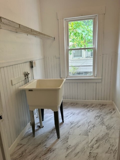 Laundry Room - 3304 Natchez Ave