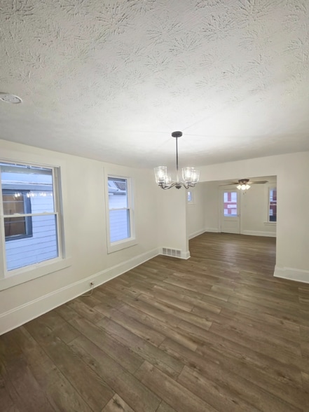 Building Photo - 4210 Robert Ave