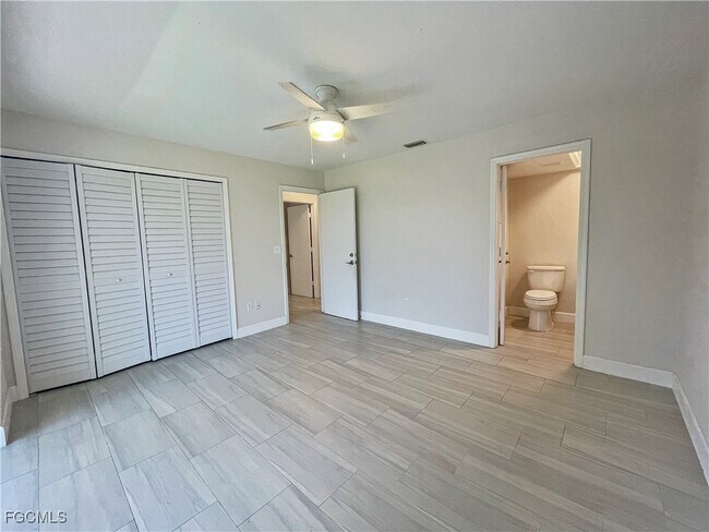 Building Photo - 5023 SW 16th Pl