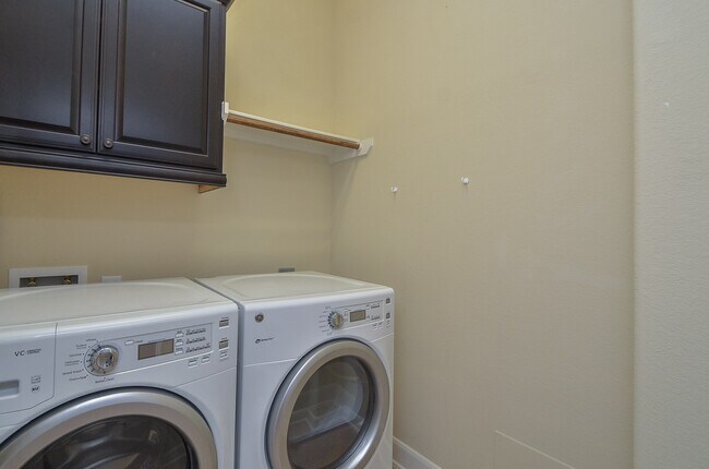 Building Photo - 28723 Primrose Bluff Dr