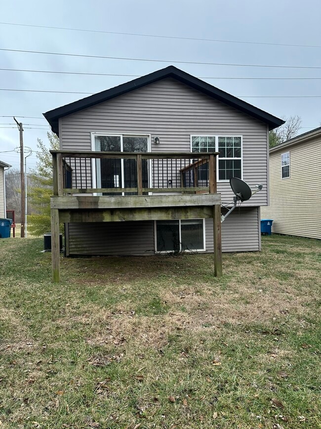 Building Photo - 805 Black Jack Rd