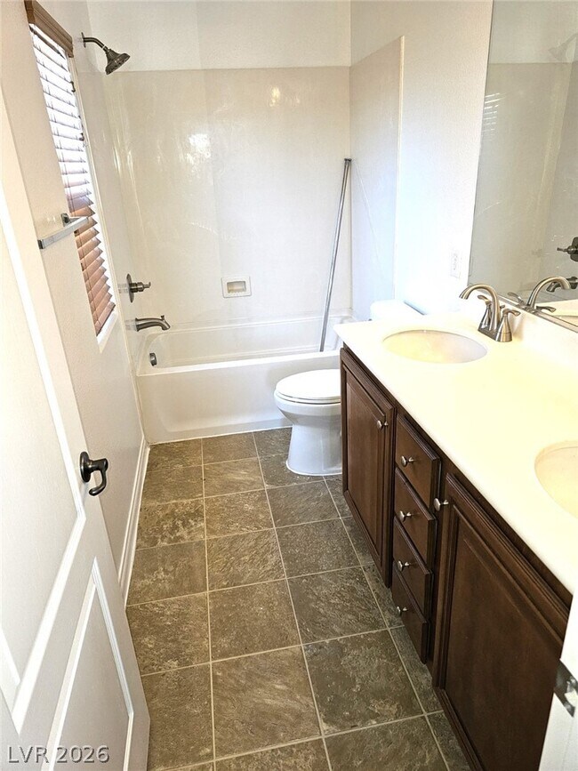 Building Photo - 1135 Paradise Vista Dr