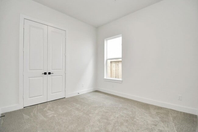 Building Photo - 4352 Avron Dr