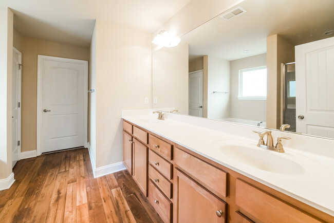 Building Photo - 12291 Anchor Way